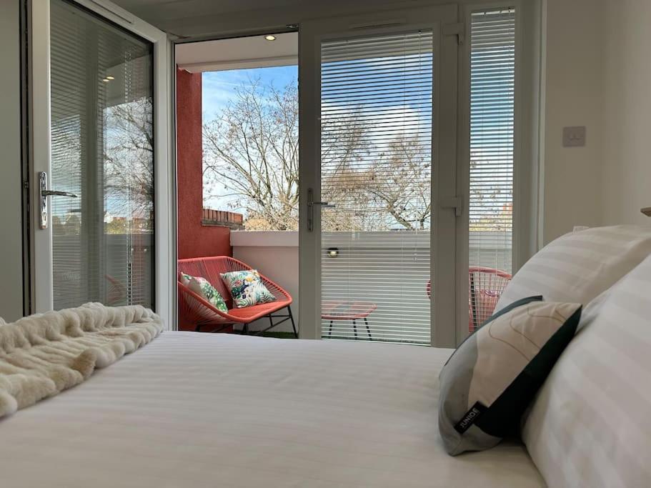 Stylish, Smart & Fun 4 Bed Home 런던 외부 사진