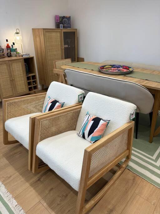 Stylish, Smart & Fun 4 Bed Home 런던 외부 사진