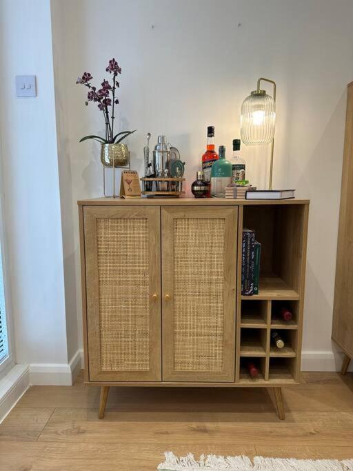 Stylish, Smart & Fun 4 Bed Home 런던 외부 사진